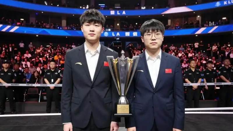 T1战队S16阵容怎么判断？从选手构成到版本适配的完整思路